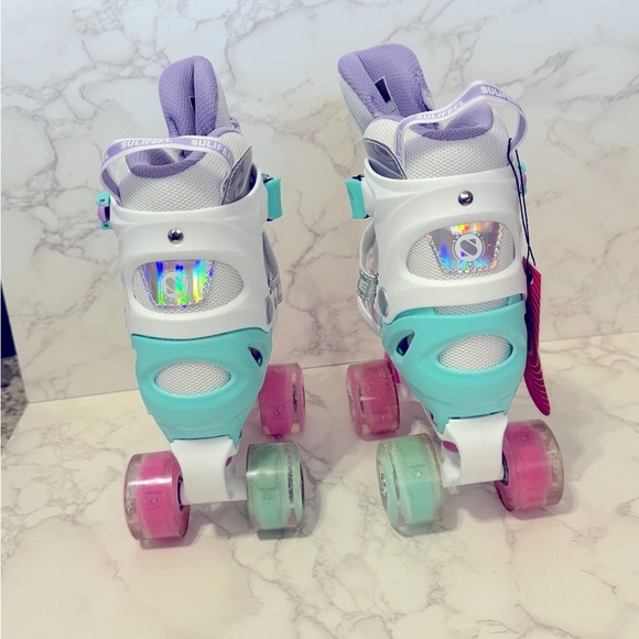 SULIFEEL Rainbow Unicorn 4 Size Adjustable Light up Roller Skates for Kids Small - Picture 2 of 7